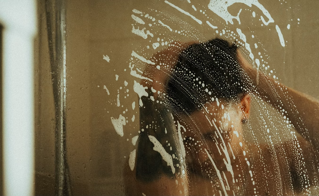 Männerhaare: Wie oft waschen, schneiden & pflegen wirklich sinnvoll ist